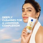 Nivea Luminous Even Glow Face Wash 50g - Image 2